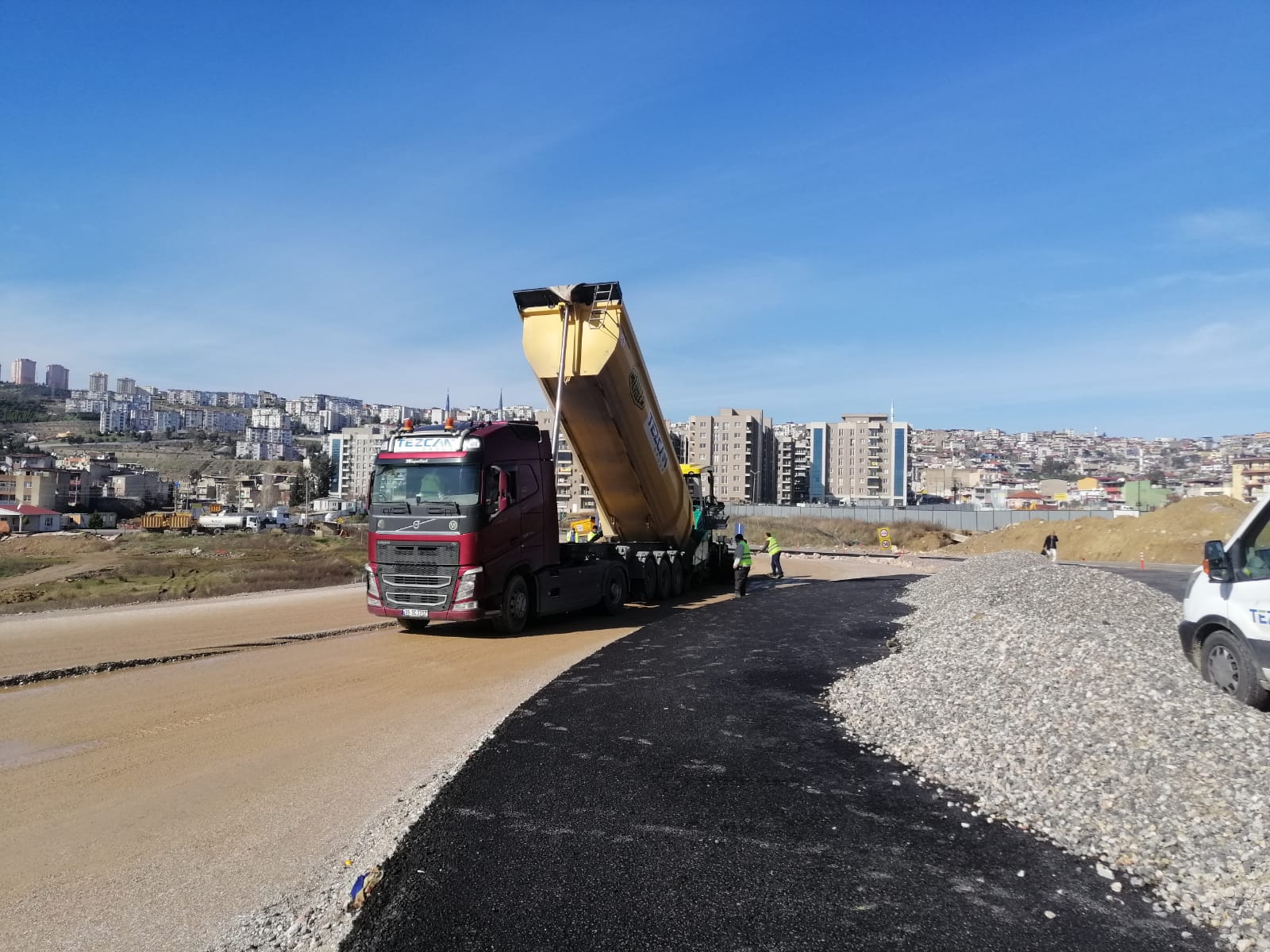 KARABAĞLAR UZUNDERE KENTSEL DÖNÜŞÜM ALANI YOL YAPIM İŞİ