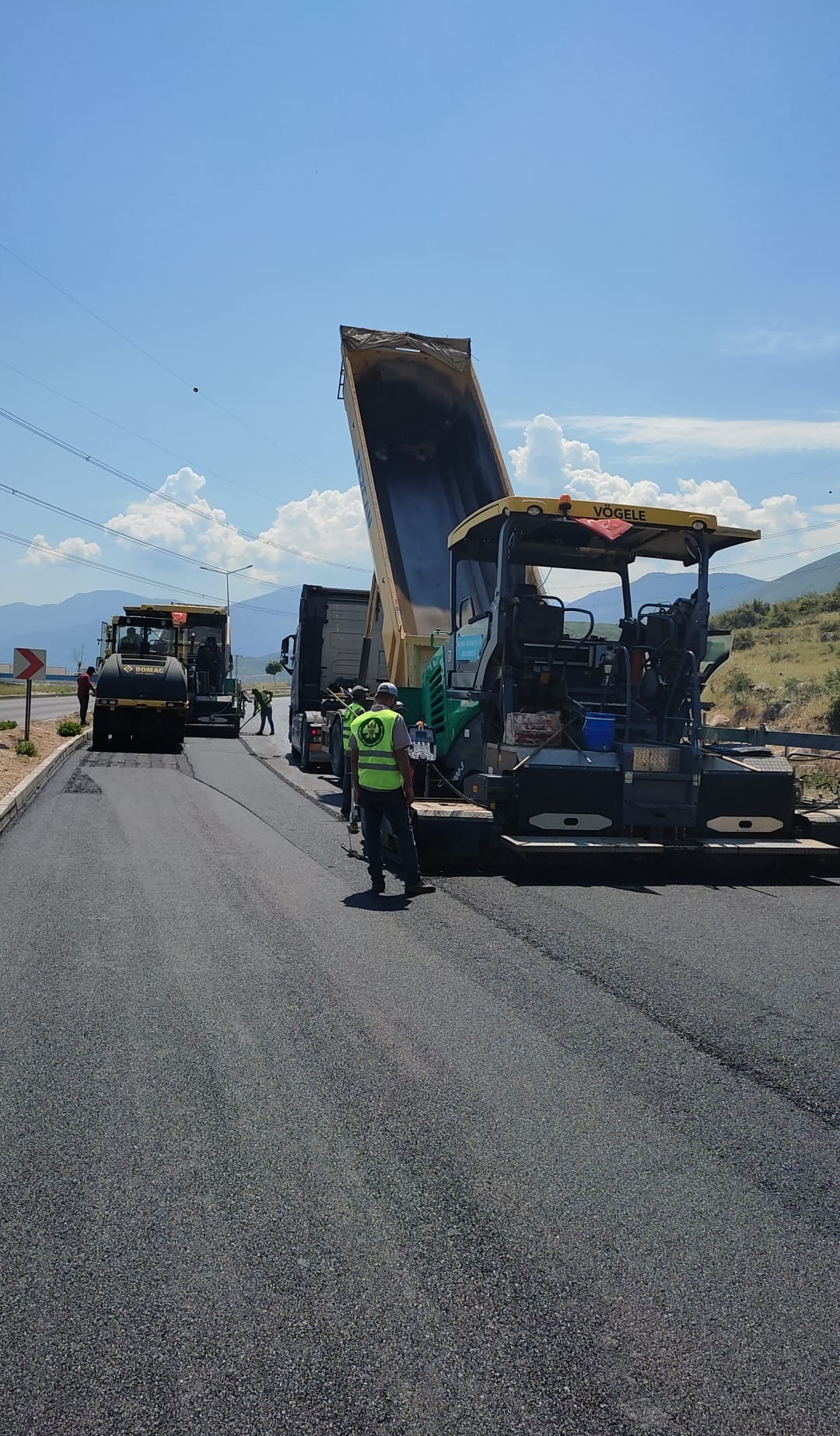 Manisa ili Muhtelif Cadde ve Bulvarında Asfalt yapım İşi