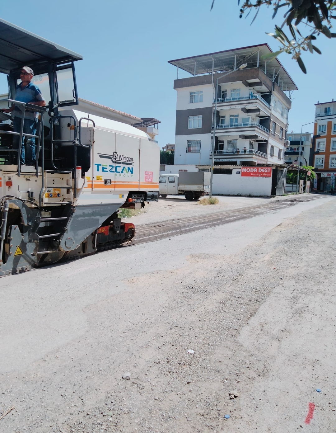 Torbalı Belediyesi sıcak Asfalt Yama İşi